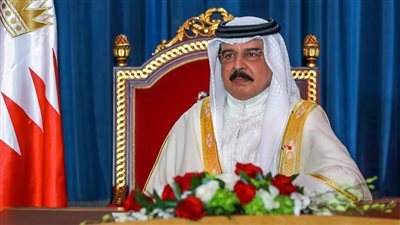 ملك البحرين: متمسكون بمواقفنا الثابتة الداعية إلى حل الأزمات عبر الحلول السلمية