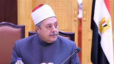 مفتي الجمهورية يهنئ فضيلة الشيخ أيمن عبدالغني لتكليفه بتسيير أعمال وكيل الأزهر
