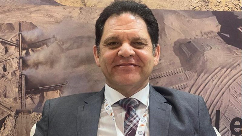 الدكتور عمرو عليوة