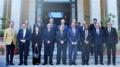 رئيس القومي للبحوث: دمج الذكاء الاصطناعي في الكيمياء ضرورة للابتكار 