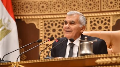 رئيس مجلس الشيوخ يبعث ببرقية تهنئة للرئيس السيسي بمناسبة الذكرى الـ 44 لتحرير سيناء