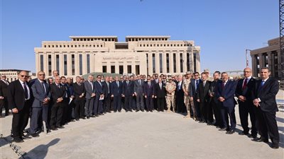 وزير العدل يتفقد 
