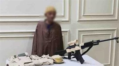 ضبط شخص ظهر بمولد بسوهاج مرتديًا زيًا يشبه الأميري ويحمل سلاحًا هيكليًا