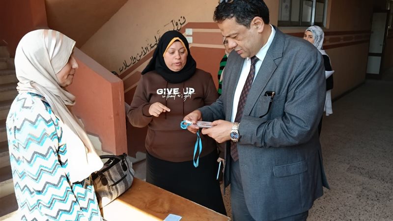 وكيل الوزارة خلال