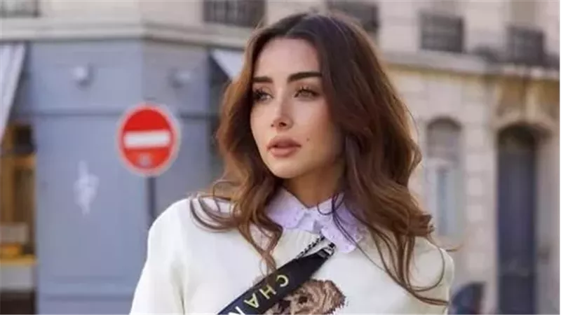 الفنانة هنا الزاهد