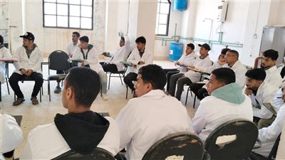 وزارة العمل تطلق برنامجاً تدريبياً في مهنة السباكة والأدوات الصحية