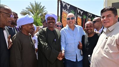 وزير الرى يصل أسوان ويشهد احتفال المزارعين بنجاح الموسم الشتوي