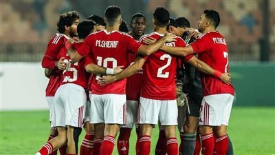 حكام النخبة الأوروبية يديرون قمتي الأهلي أمام بيراميدز والزمالك