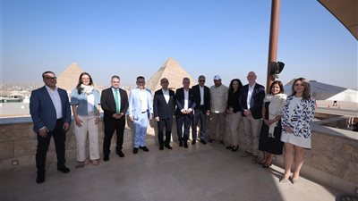 وزير السياحة والآثار يلتقي رئيس اتحاد شركات السياحة الألمانية