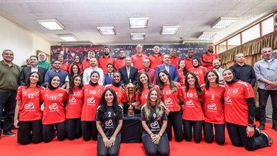 الأهلي يحتفي بـ«سيدات الطائرة» بطلات إفريقيا