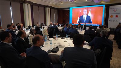 عرض  الاستراتيجيات المبتكرة لتعظيم احتياطيات مصر من البترول والغاز وقصص النجاح الاستكشافية والإنتاجية