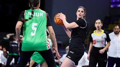 الأهلي مع الجزيرة وسبورتنج يواجه هليوبليس اليوم بنصف نهائي دوري السلة