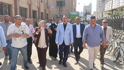  محافظ سوهاج يتفقد أعمال التطوير بشارع المحطة ويوجه بالالتزام بالجدول الزمني
