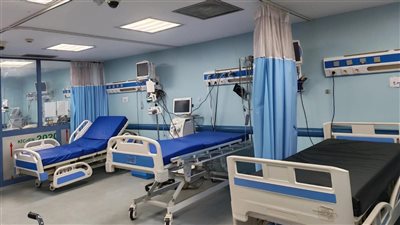 مستشفى دمنهور التعليمي يعالج مرضى حالات القسطرة الكلوية المستعصية من المحافظات