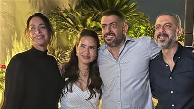 بالصور.. المخرج وليد الحلفاوي يحتفل بخطوبته على المخرجة سارة جمال