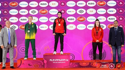 منتخب المصارعة النسائية تحت 20 سنة يحصد 5 ميداليات بالبطولة الأفريقية في الإسكندرية