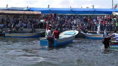 البحرية الإسرائيلية تعتقل 175 ناشطًا من أسطول المساعدات المتجه إلى غزة
