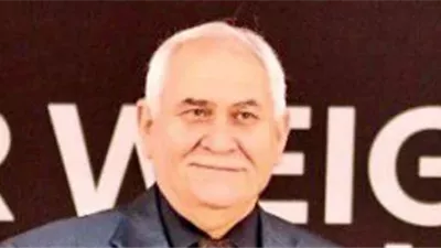 رئيس الاتحاد الدولي لرفع الأثقال يصل القاهرة لحضور مونديال الإسماعيلية