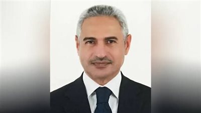 محافظ بني سويف يهنئ الرئيس السيسي بعيد العمال ويؤكد: عمال مصر ركيزة التنمية والبناء 