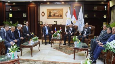 ميناء الإسكندرية يبحث تعزيز التعاون البحري واللوجستي مع وفد روسي رفيع المستوى
