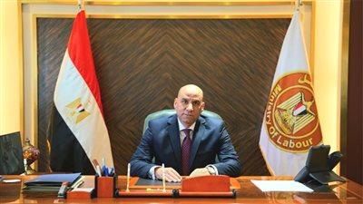 وزير العمل يُطلق 4 وحدات تدريب مهني متنقلة