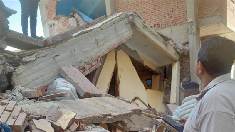 انهيار عقار فى بنها