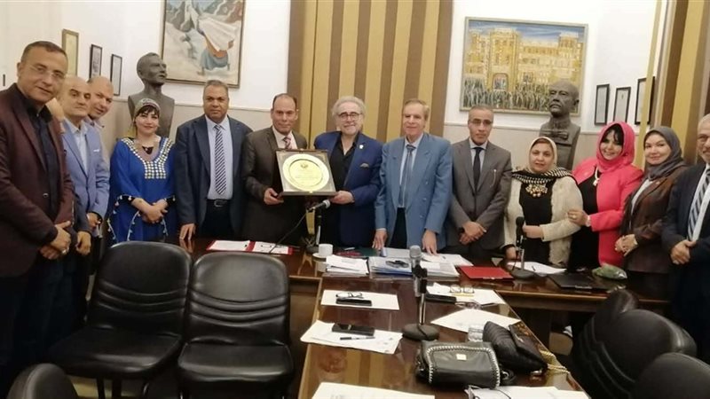 المجلس الاستشاري