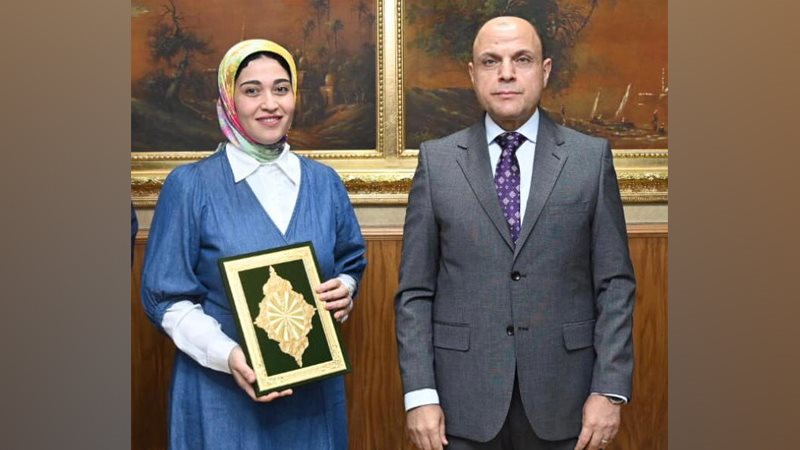 محافظ الغربية خلال