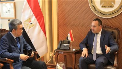 وزير التعليم العالي يستقبل رئيس جامعة هيروشيما اليابانية لبحث تعزيز التعاون المشترك