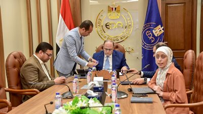 رئيس هيئة الدواء يوقع الإطار التنفيذي لمذكرة تفاهم مع مدير الجهة التنظيمية الأنجولية