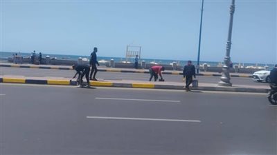 محافظ الإسكندرية يكلف برفع كفاءة الخدمات بطريق الكورنيش استعدادًا لفصل الصيف