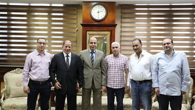 محافظ المنيا يلتقي أعضاء مجلس النواب لبحث مطالب المواطنين وعدد من الملفات الخدمية والتنموية