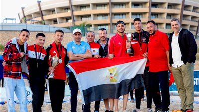 مصر تحصد 10 ميداليات في المصارعة الشاطئية وكأس البطولة للشباب في البطولة الأفريقية بالإسكندرية