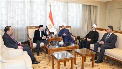 وزير الأوقاف يستقبل نائب رئيس الجامعة المصرية للثقافة الإسلامية بكازاخستان