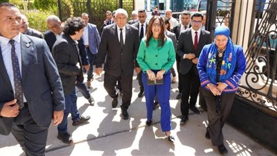 وزيرة الثقافة تعلن زيادة الاهتمام بالأدب المطروحي