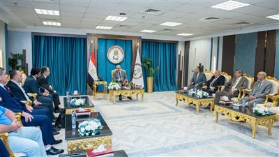 وزير الإنتاج الحربي يبحث مع سفير أرمينيا تعزيز التعاون في الصناعات الدفاعية