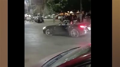 تفاصيل تداول قيام طالب بأداء حركات استعراضية بسيارة بالطريق العام بالقاهرة 