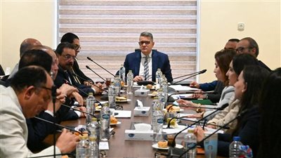 برلمانيون ورؤساء جامعات يبحثون إدراج 