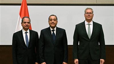 رئيس الوزراء يشهد توقيع اتفاقية لتأهيل شبكات الغاز اللبنانية بخبرات قطاع البترول