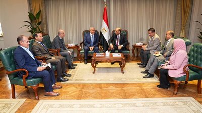 وزير العمل يتفق مع شركة كبرى لتدريب الشباب وتأهيلهم لسوق العمل