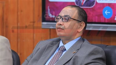 رئيس جامعة كفر الشيخ: إعداد كوادر قادرة على التفكير والابتكار والتأثير
