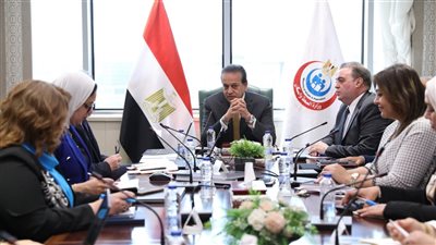 وزير الصحة يبحث التعاون في التدريب والتعليم الطبي المستمر مع جامعة إسبانية