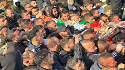استشهاد فلسطيني وإصابة آخرين في قصف إسرائيلي على مركبة بجنوب غزة