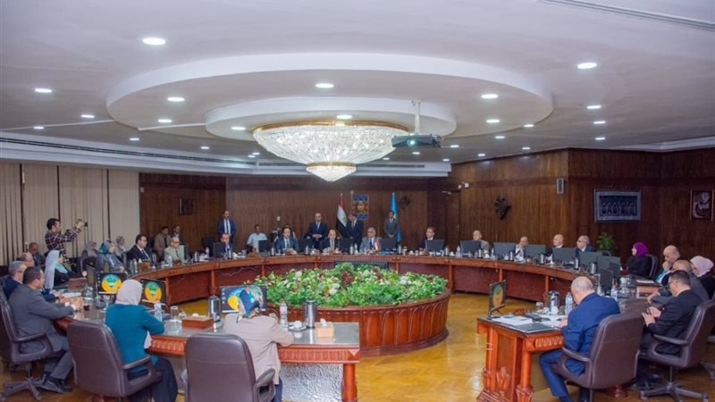 اجتماع مجلس جامعة