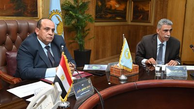 محافظ الغربية: تطوير منظومة النظافة وتطبيق الجمع المنزلي من المنبع
