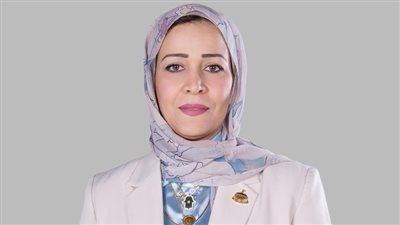 برلمانية: السيسي يرسم خريطة التوازن الإقليمي.. ويؤكد أن مصر عمود الخيمة