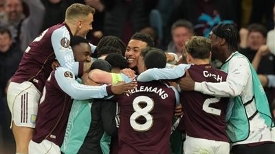 أستون فيلا يعبر نوتنجهام ويتأهل لنهائي الدوري الأوروبي