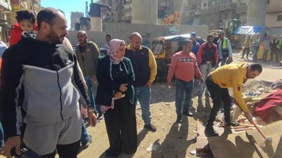 محافظ الإسكندرية يوجه بحملات ميدانية مكثفة للتصدي للإشغالات وتحسين الخدمات