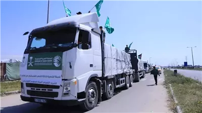 قافلة مساعدات إنسانية سعودية لـ غزة