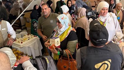 وصول أول أفواج حجاج الجمعيات الأهلية  إلى المدينة المنورة
